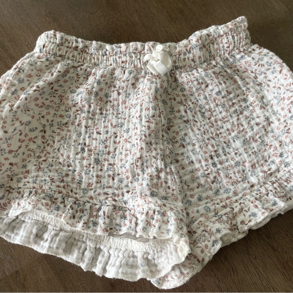 Colored Organics Kendi floral flutter shorts